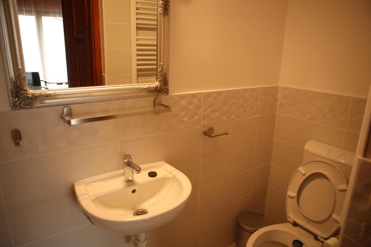 Hunyadi Panzio-Apartman Makó エクステリア 写真
