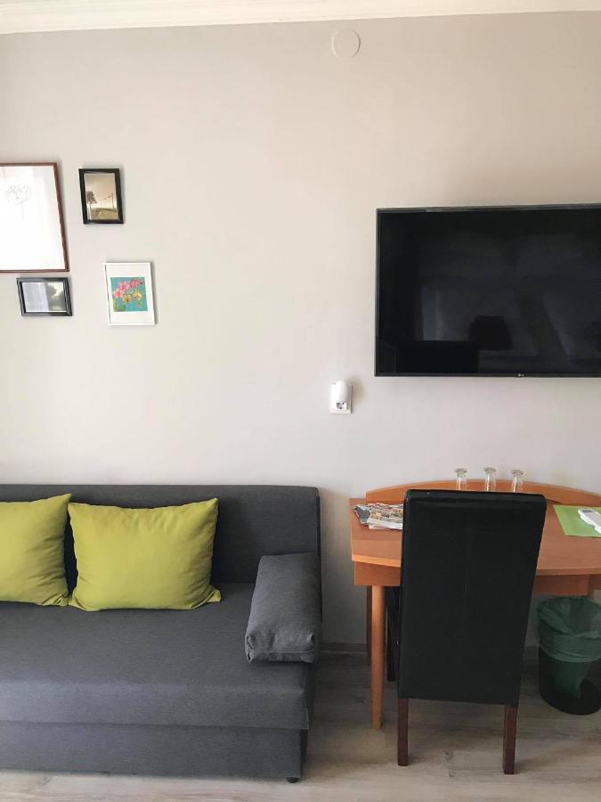 Hunyadi Panzio-Apartman Makó エクステリア 写真