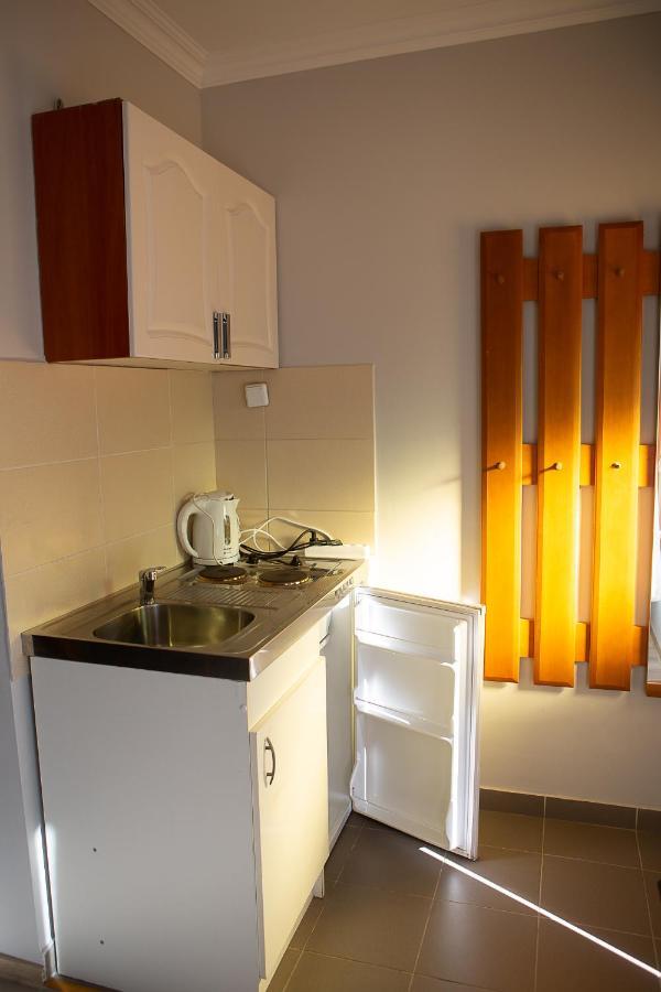 Hunyadi Panzio-Apartman Makó エクステリア 写真