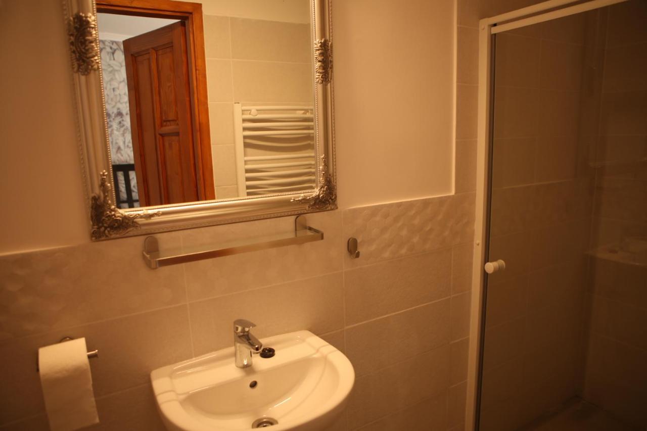 Hunyadi Panzio-Apartman Makó エクステリア 写真